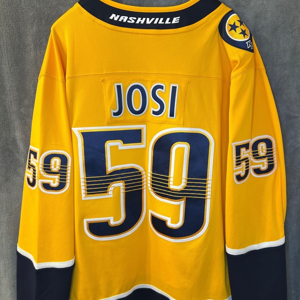 Nashville Predators Roman Josi #59 Fanatics NHL Jersey Mens XL Gold Captain C